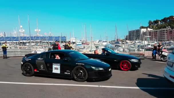 Monte Carlo Mónaco Abril 2017 Hermoso Negro Audi Spyder Aparcado — Vídeo de stock