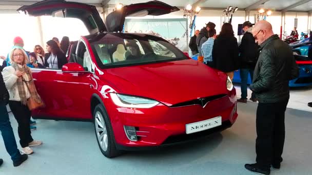 Monte Carlo Mónaco Febrero 2018 Nuevo Tesla Model Exhibición Durante — Vídeo de stock