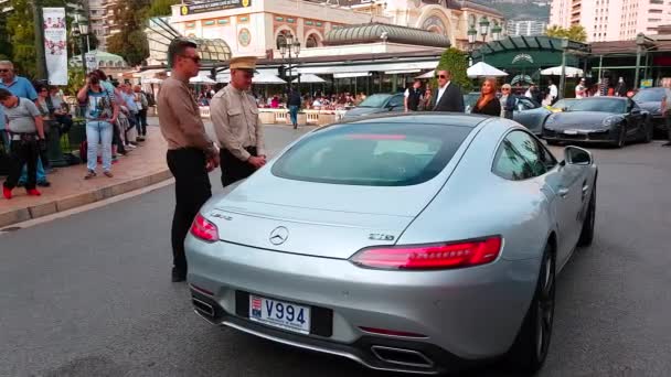 Monte Carlo Monaco Oktober 2017 Man Kör Dyra Silver Mercedes — Stockvideo