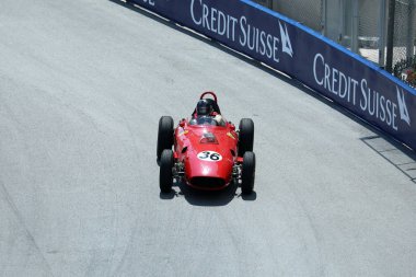 246 Ferrari Dino klasik eski kırmızı araba yarışı