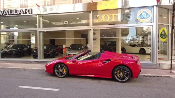 Condamine Monaco Грудня 2019 Red Ferrari 488 Spider Sale Parked — стокове відео