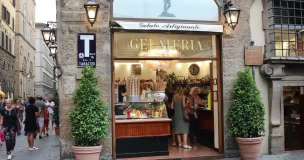 Florencia Italia Agosto 2019 Gelato Artigianale Tienda Casera Helados Gelateria — Vídeo de stock