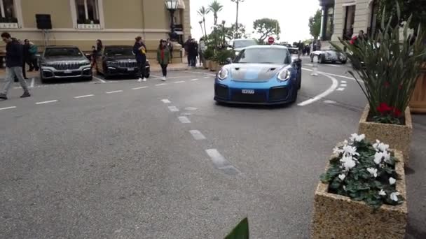 Monte Carlo Monaco December 2019 Man Met Een Dure Porsche — Stockvideo