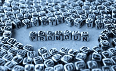 Pronoun - Metal Blokların Kağıt üzerindeki Sözü - Tablo Resmini Kabul Et