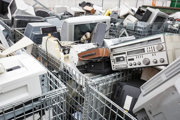 Dispositivi elettronici discarica — Foto Stock