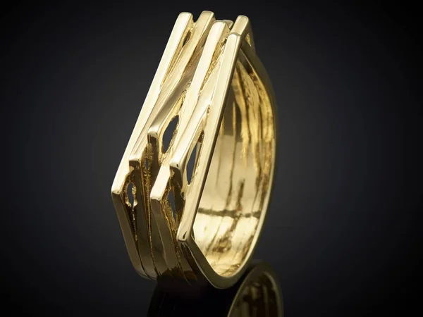 Beautiful Golden ring isolated on black background — Stock Photo, Image