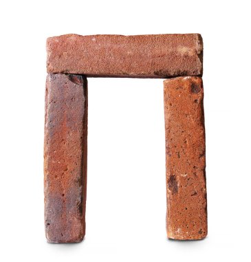 Beyaz arka plan üzerinde birlikte izole kırmızı tuğla yığılmış