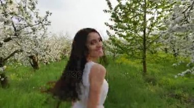 çiçek açması elma bahçesi