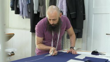 Bir terzi iş yerinde Dikiş Atölyesi.
