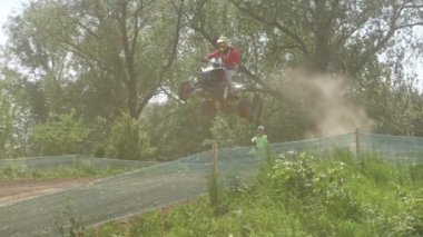 Chernivtsi, Ukrayna - 5 Mayıs, 2018: Wsc FIM Dünya Sidecarcross Şampiyonası. Çok yavaş hareket.