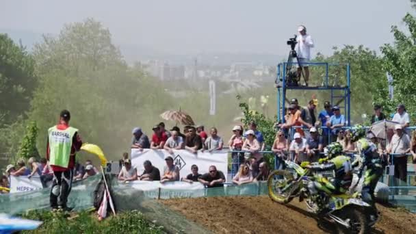 Chernivtsi, Ukrayna - 5 Mayıs, 2018: Wsc FIM Dünya Sidecarcross Şampiyonası. Ağır çekim. — Stok video