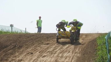 Chernivtsi, Ukrayna - 5 Mayıs, 2018: Wsc FIM Dünya Sidecarcross Şampiyonası. Ağır çekim.