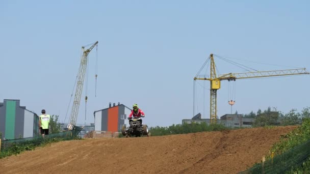 Tjernivtsi, Ukraina - 5 maj 2018: Wsc Fim Sidecarcross VM. Slow motion. — Stockvideo