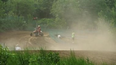 Chernivtsi, Ukrayna - 5 Mayıs, 2018: Wsc FIM Dünya Sidecarcross Şampiyonası. Ağır çekim.