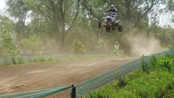 チェルニウツィー, ウクライナ - 2018 年 5 月 5 日: Wsc Fim 世界 Sidecarcross 選手権。スローモーション. — ストック動画