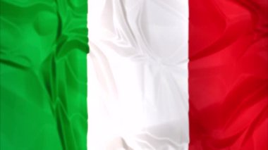 İtalya sallayarak bayrak