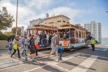 Cable Car Lombard street durağı