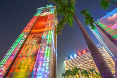 Saat Kulesi ışık gösterisi