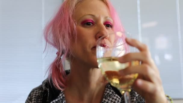 Woman with red wine — Stock Video
