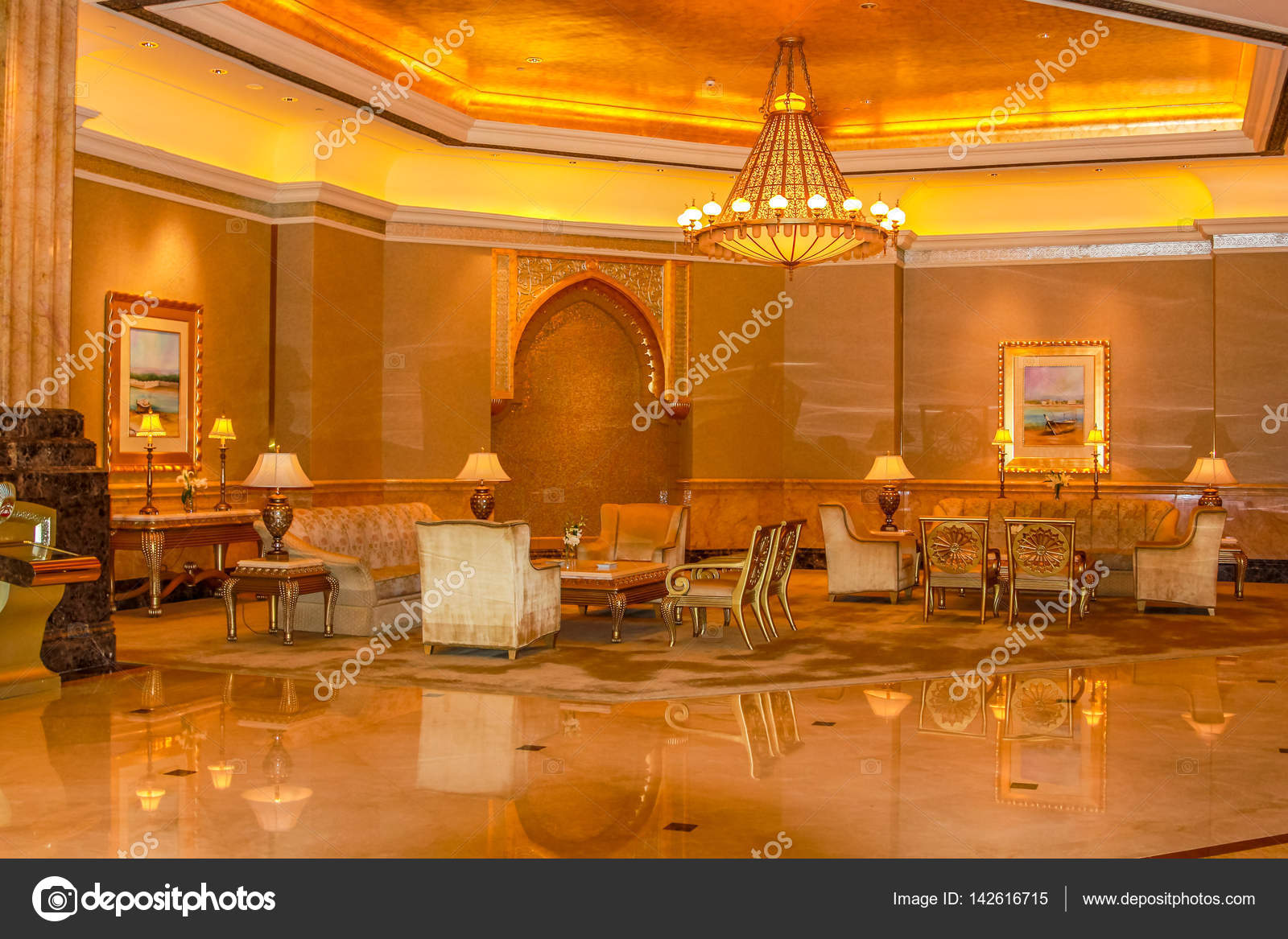 Emirates Palace Indoor Redaktionelles Stockfoto