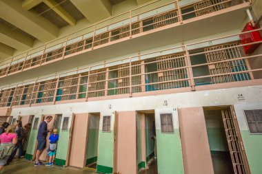 Alcatraz hücre izolasyon