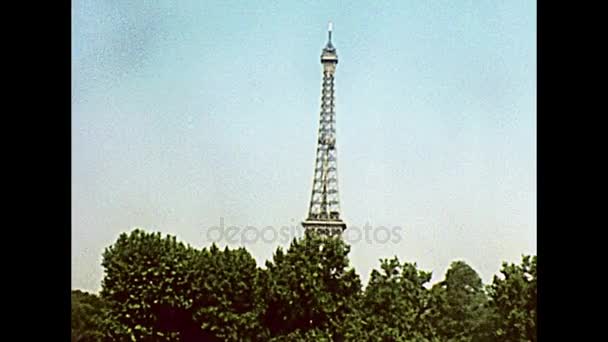 Torre Eiffel de Paris — Vídeo de Stock