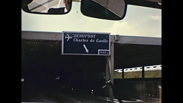 Tunnel autoroutier vers Paris — Video