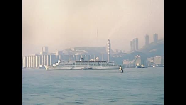 Kreuzfahrtschiff in Hongkong — Stockvideo