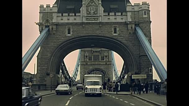 London tower bridge — Stockvideo
