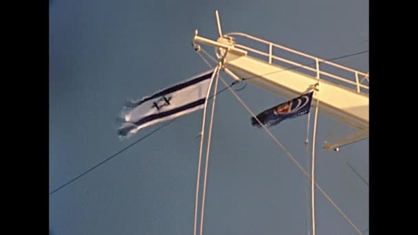 Tel Aviv lodní vlajka — Stock video