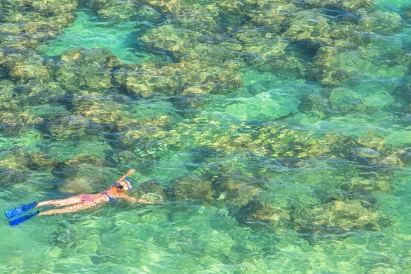 Hanauma Bay içinde şnorkel — Stok fotoğraf