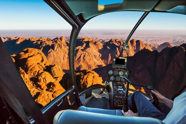 Helicóptero no Monte Sinai — Fotografia de Stock