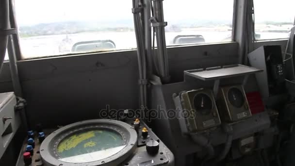 Окно комнаты управления линкором — стоковое видео