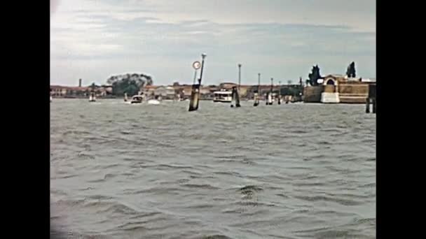 Venedig båttaxi — Stockvideo
