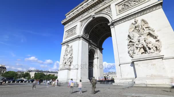 Arc de Triomphe touristes — Video