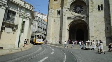 Tramvay 28 ve Lizbon Katedrali