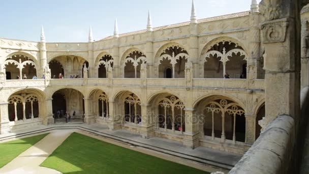 Jardín del monasterio de Jerónimos — Vídeos de Stock