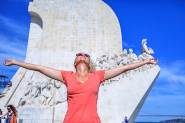 Keşifler Anıtı zevk