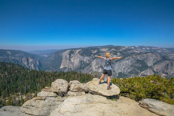 Yosemite κορυφής Πανόραμα — Φωτογραφία Αρχείου