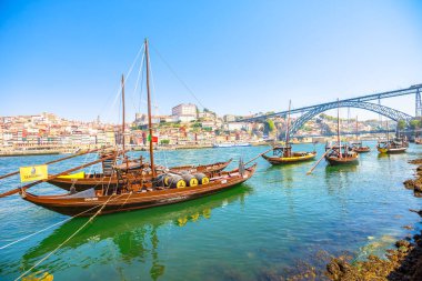 Porto Ribeira silueti