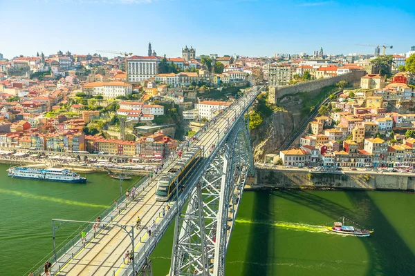 Metrót Porto hídon — Stock Fotó