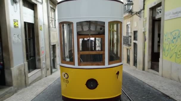 Lisboa funicolar POV — Vídeo de stock