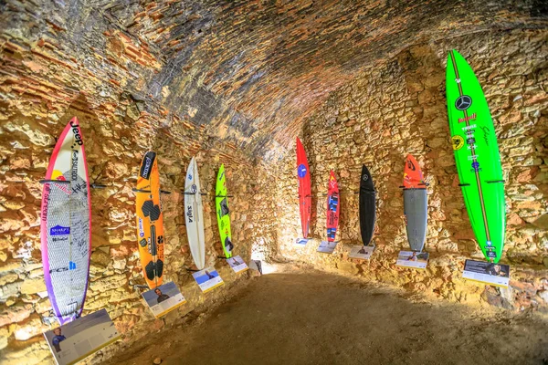 Museu Nazare Surfers — Fotografia de Stock