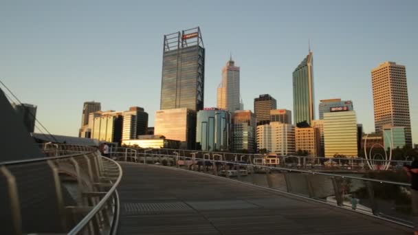Paysage urbain du coucher du soleil à Perth — Video