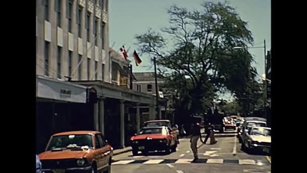 Nassau sokaklarında Bahamalar — Stok video