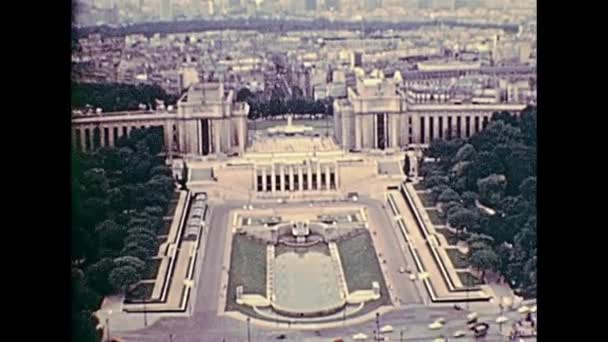 Tour Eiffel 1970 vue aérienne — Video