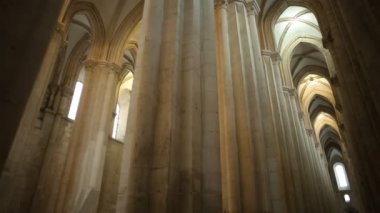 Alcobaca Koridorları Katedrali