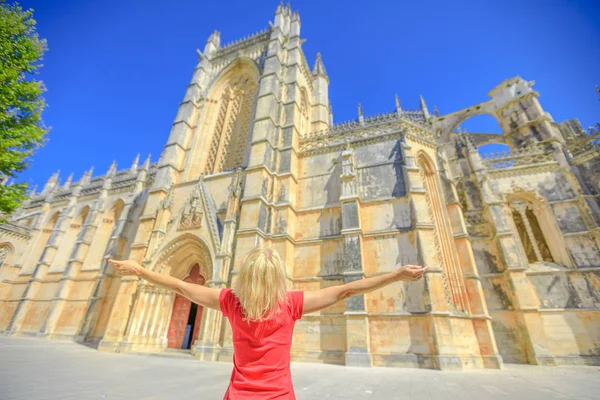 Mulher do Mosteiro da Batalha — Fotografia de Stock