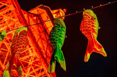 Tokyo Kulesi, Koinobori