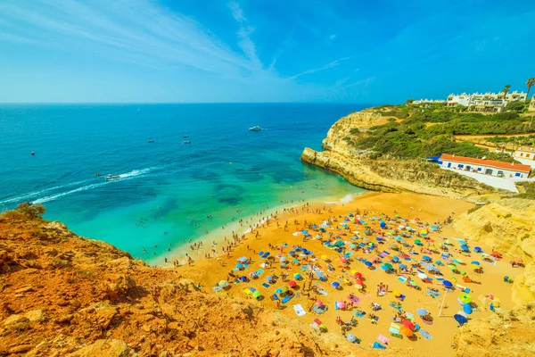 Benagil Beach panoramautsikt — Stockfoto